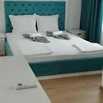 Aria Complex 3*